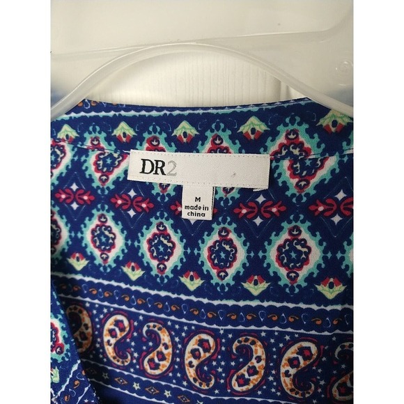 DanielRainn 2 Blue Paisley Long Roll Tab V Neck Shirt Blouse. Size M - Picture 11 of 14